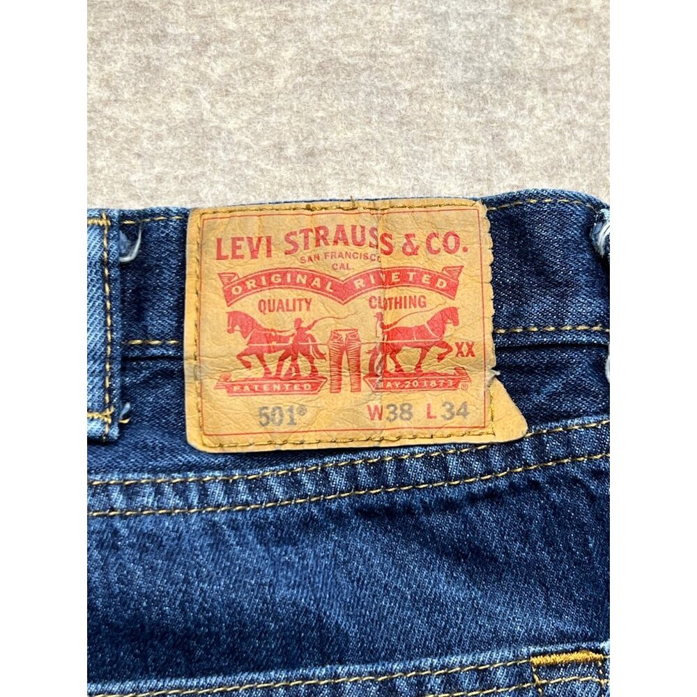 Levi's 501 Button Fly Medium Wash Straight Leg Men's Denim Jeans 38 X 34 - Picture 5 of 10
